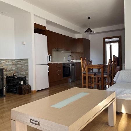 Apartamentos Turisticos Rio Gallego Fontellas  Dış mekan fotoğraf