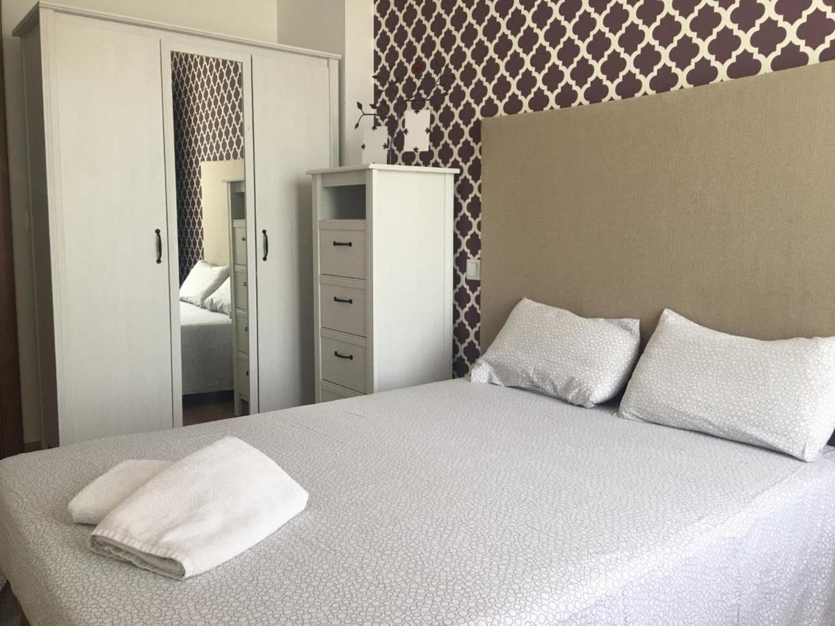 Apartamentos Turisticos Rio Gallego Fontellas  Dış mekan fotoğraf