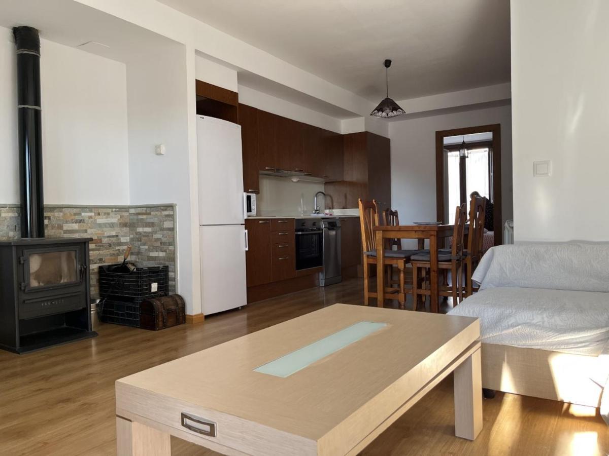 Apartamentos Turisticos Rio Gallego Fontellas  Dış mekan fotoğraf