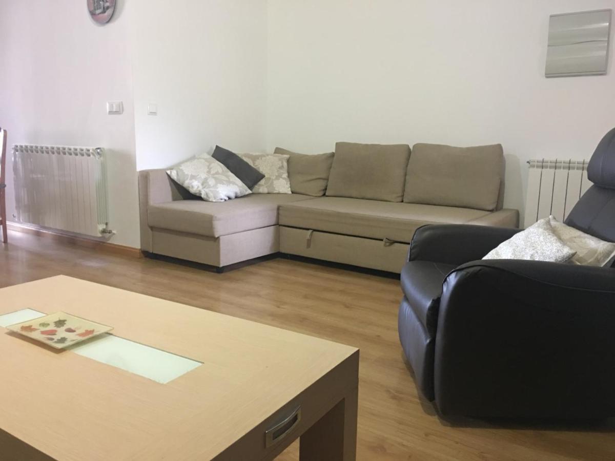 Apartamentos Turisticos Rio Gallego Fontellas  Dış mekan fotoğraf