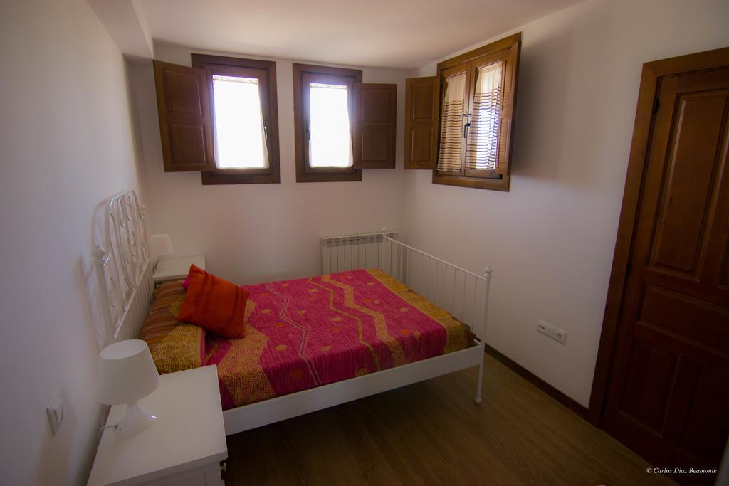 Apartamentos Turisticos Rio Gallego Fontellas  Dış mekan fotoğraf