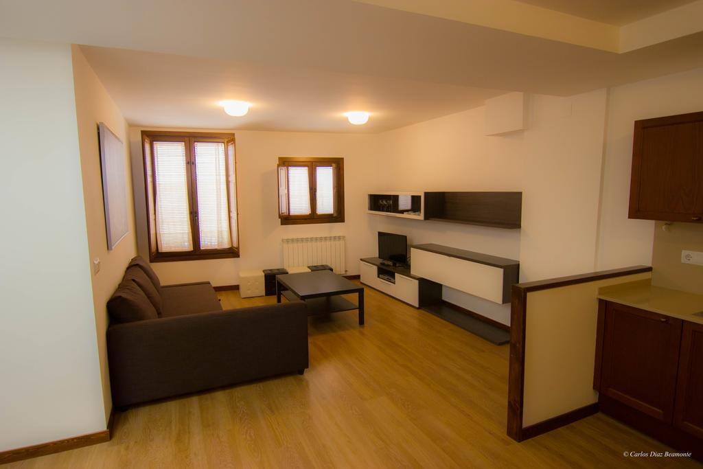 Apartamentos Turisticos Rio Gallego Fontellas  Dış mekan fotoğraf